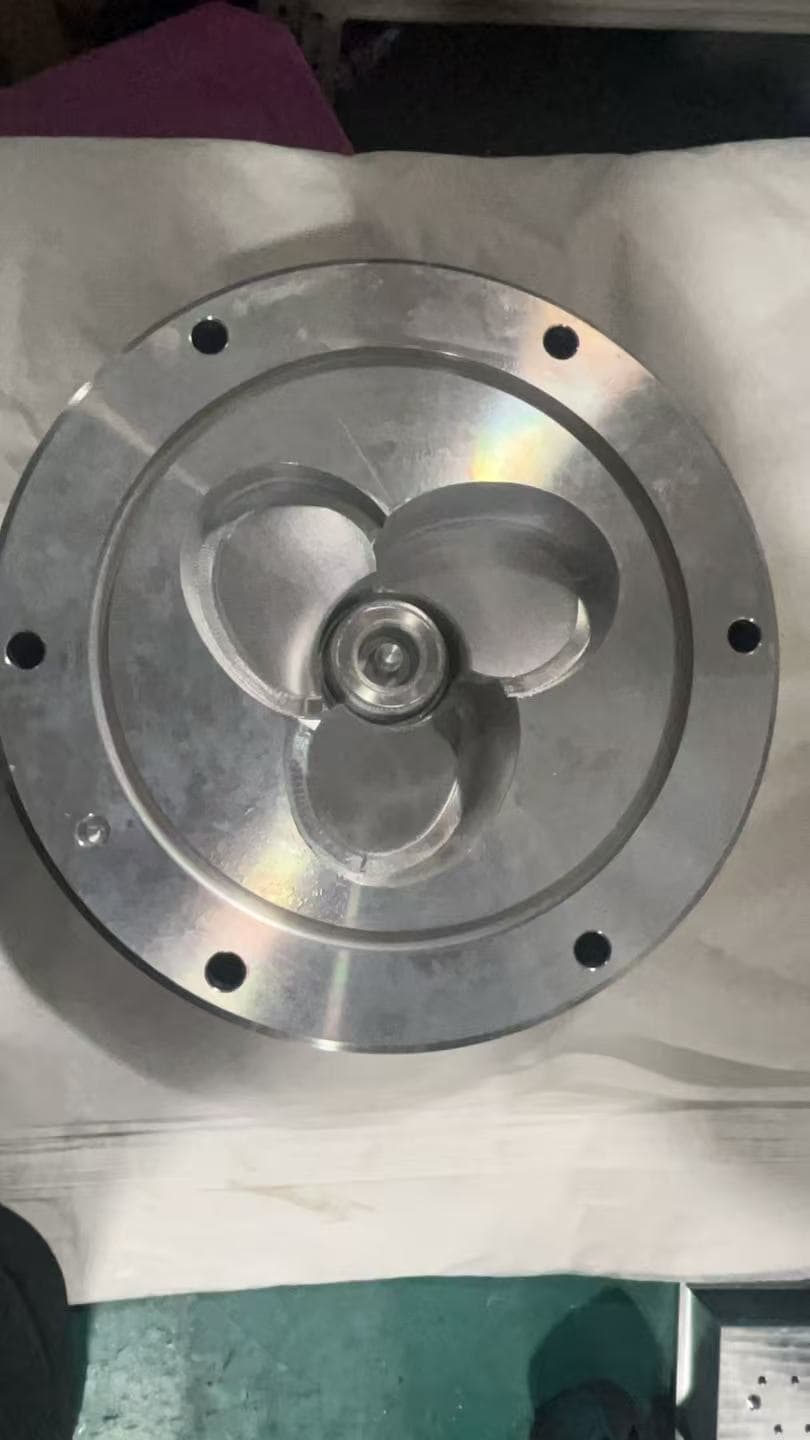 Aluminiumform für die Herstellung eines E-Foil-Carbon-Propellers